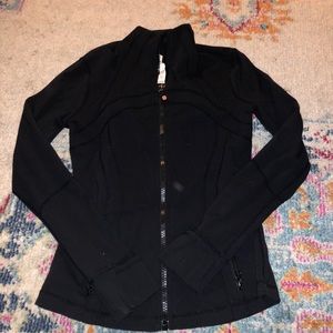 Lululemon define zip